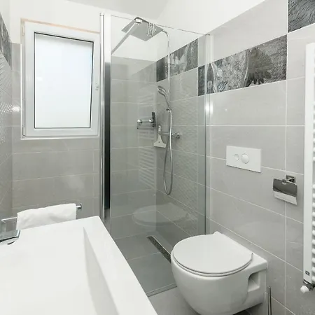 Marta Luxury House With Heated Pool Plano