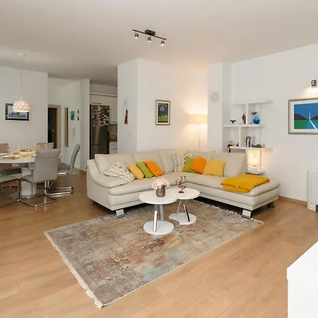Marta Luxury House With Heated Pool Villa *