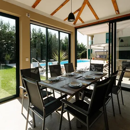 Marta Luxury House With Heated Pool Willa *