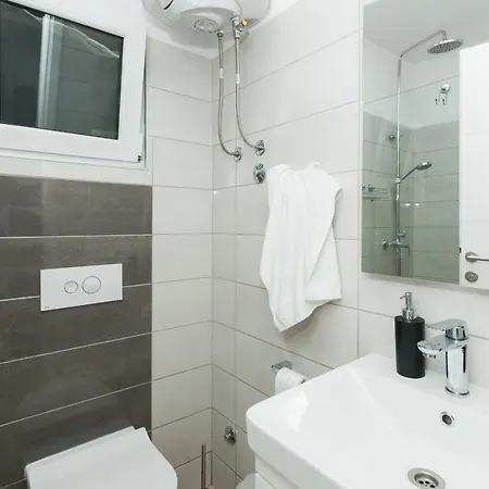 Marta Luxury House With Heated Pool