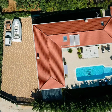 Villa Marta Luxury House With Heated Pool Plano