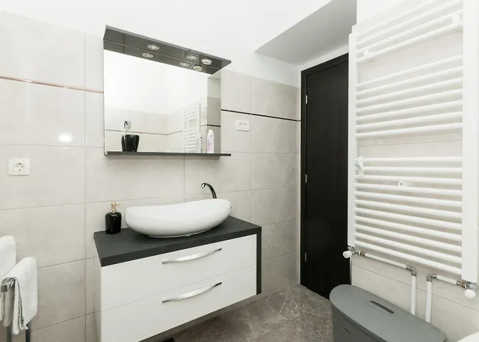 Marta Luxury House With Heated Pool Plano