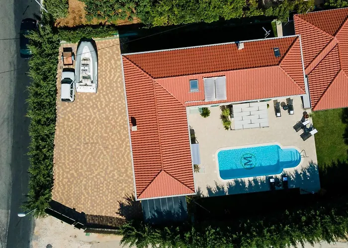 빌라 Marta Luxury House With Heated Pool Plano